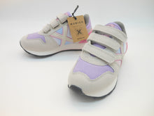 Carica l&#39;immagine nel visualizzatore di Gallery, Sneakers bambina-sportive-suede lilla e plex multicolor con logo | Munich
