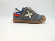 Carica l&#39;immagine nel visualizzatore di Gallery, Primi passi bambino-Baby goal-suede grigio e blu-suola morbida e rinforzata | Munich
