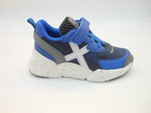 Carica l&#39;immagine nel visualizzatore di Gallery, Sneakers bambino-blu-comoda con velcro | Munich
