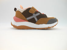 Carica l&#39;immagine nel visualizzatore di Gallery, Sneakers bambina-suede multi color-sportiva | Munich
