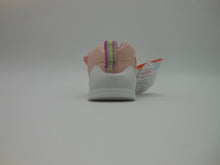 Carica l&#39;immagine nel visualizzatore di Gallery, Sandalo gabbietta bambina-primi passi- Biomecanics-tessuto color salmone
