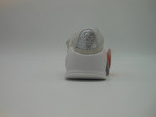 Carica l&#39;immagine nel visualizzatore di Gallery, Sneakers Primi passi Biomecanics tessuto bianca
