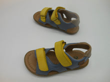 Carica l&#39;immagine nel visualizzatore di Gallery, Super comoda-Naturino-Sandalo bambino-vera pelle-velcro | alberodellescarpe.it
