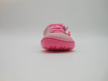 Carica l&#39;immagine nel visualizzatore di Gallery, Scarpa primi passi Camper,pelle rosa,
