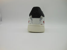 Carica l&#39;immagine nel visualizzatore di Gallery, MOA-Sneakers ragazza in pelle-bianca-Looney Tunes | fashion shoes
