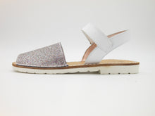 Carica l&#39;immagine nel visualizzatore di Gallery, Sandalo minorchino-bambina-glitter multicolor-pelle-made in Italy | shoeb76
